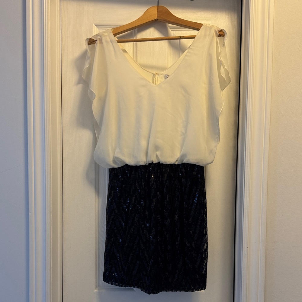 Perfect for the holiday!  Dress